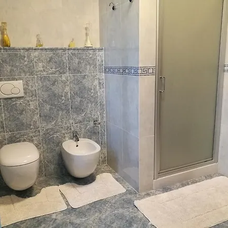 לינה וארוחת בוקר La Corte